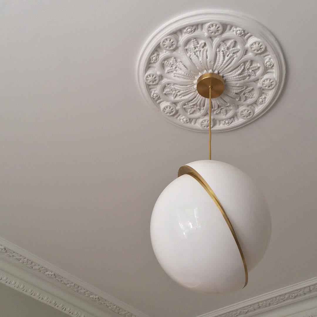 Crescent Houselight Pendant Lamp | Kalsten