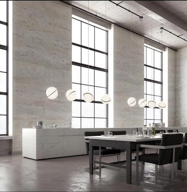 Crescent Houselight Pendant Lamp | Kalsten