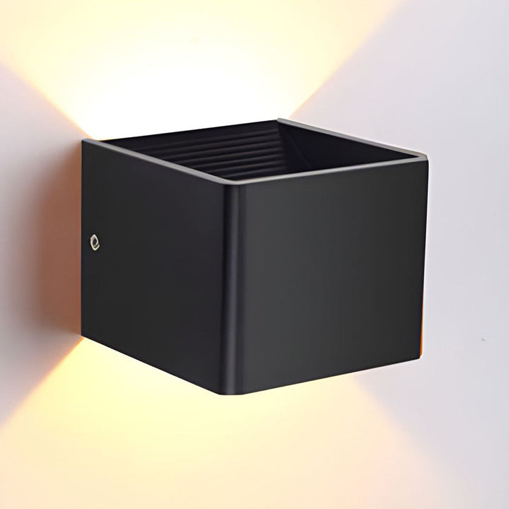 Kalsten | Cubbon LED Wall Lamp Compact Modern Design White