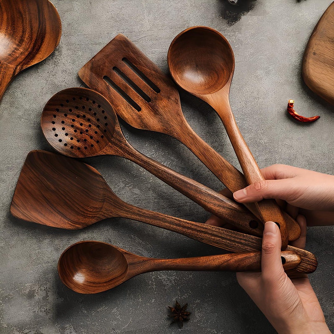 Luxury 5-Piece Kitchen Utensil Set Made of Natural Teak Wood – Heat Resistant and Scratch Free | Kalsten
