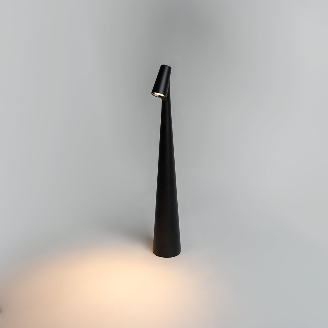 LumiSlim – Rechargeable LED Table Lamp in Style Kalsten