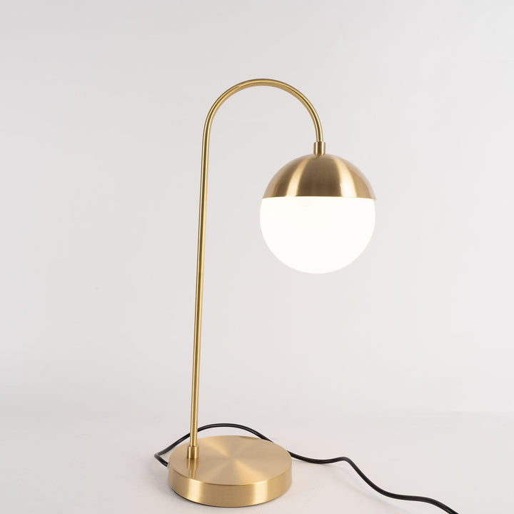 Cedar Moss Table Lamp | Kalsten
