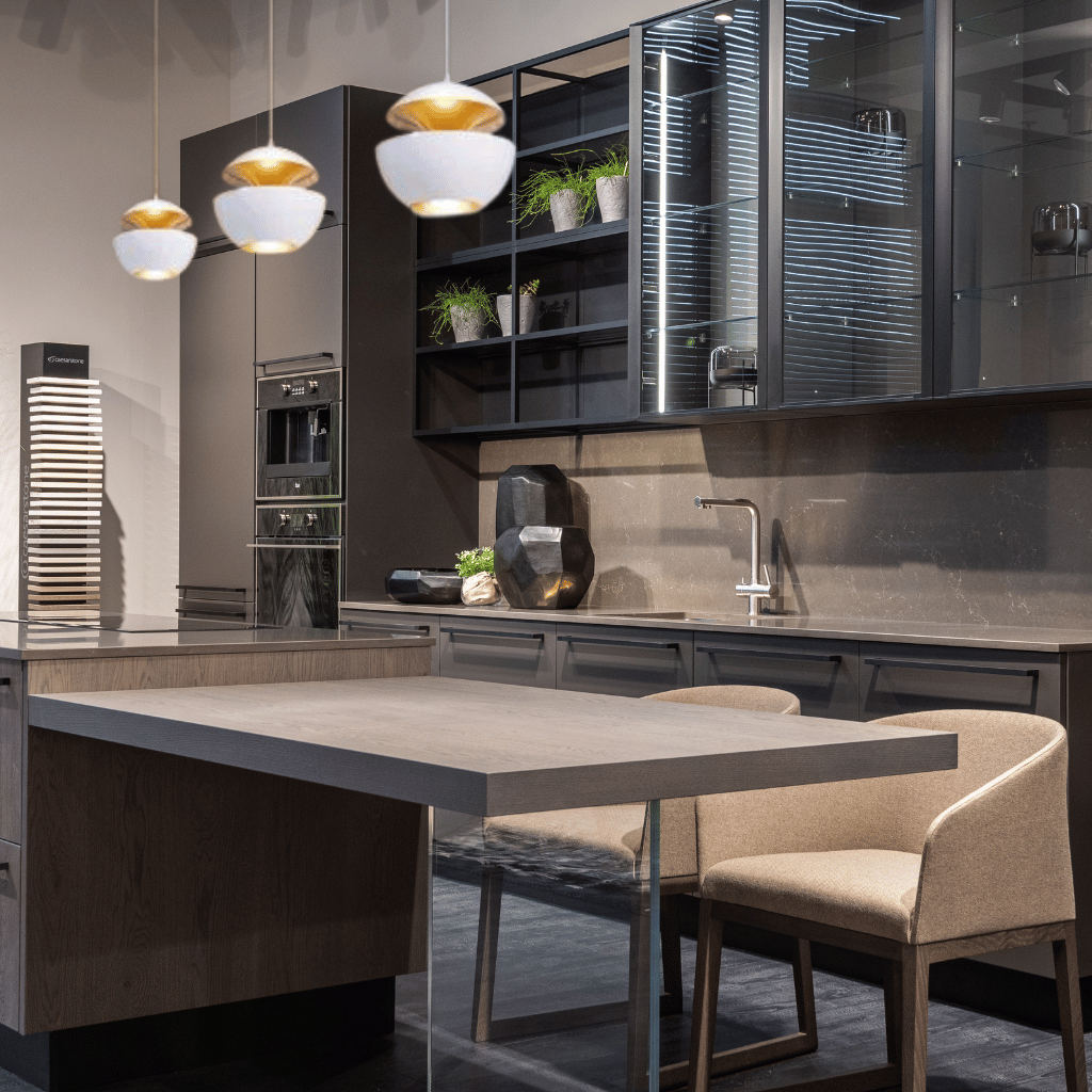 GoldGlow - Luxury Gold Pendant Lamp for Stylish Dining Areas Kalsten