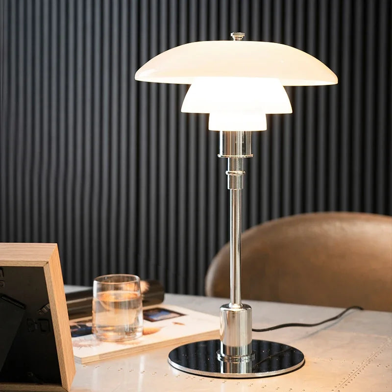 Nordic desk lamp made of glass – Minimalist LED desk light, modern and elegant, ideal for office and living spaces | Kalsten