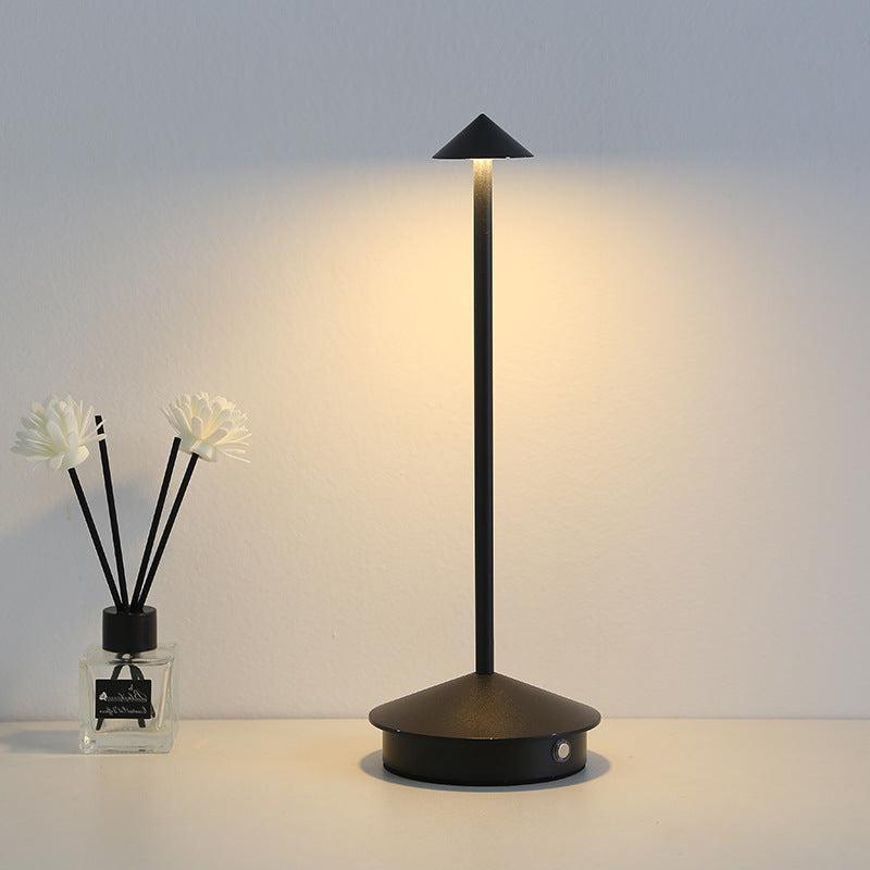 Portable table lamp - Cordless lamp inspired by dimmable Pina Pro | Kalsten