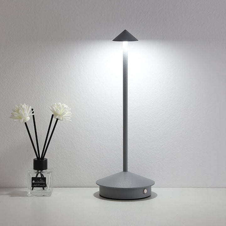 Portable table lamp - Cordless lamp inspired by dimmable Pina Pro | Kalsten