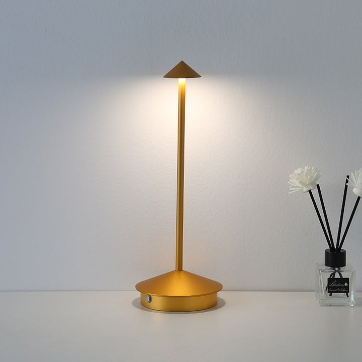 Portable table lamp - Cordless lamp inspired by dimmable Pina Pro | Kalsten