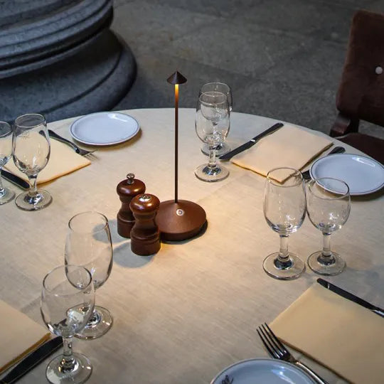 Wireless LED table lamp - ModernLumin | Kalsten