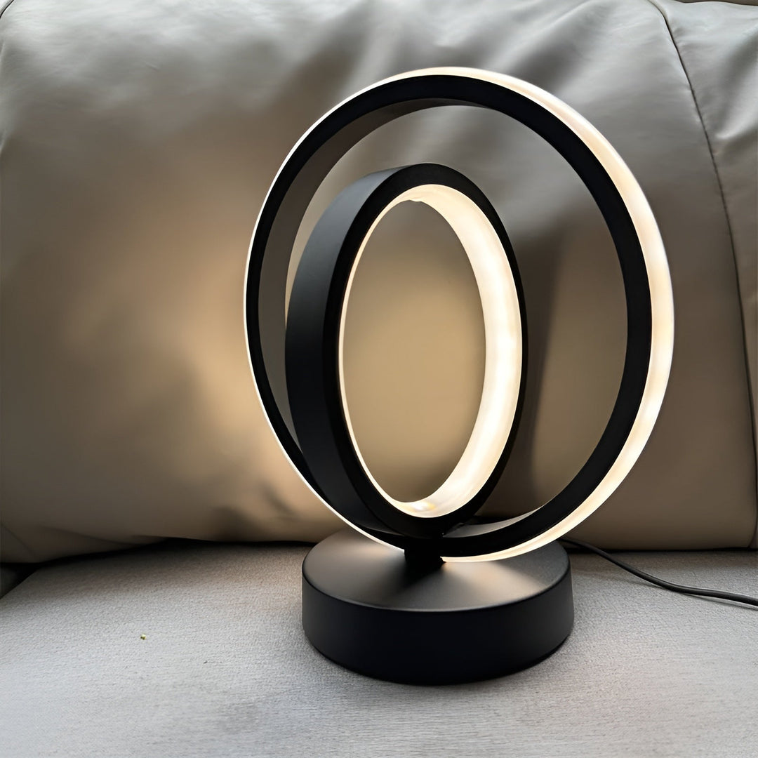 Modern Dimmable Table Lamp - Stylish Metal Design with USB Kalsten
