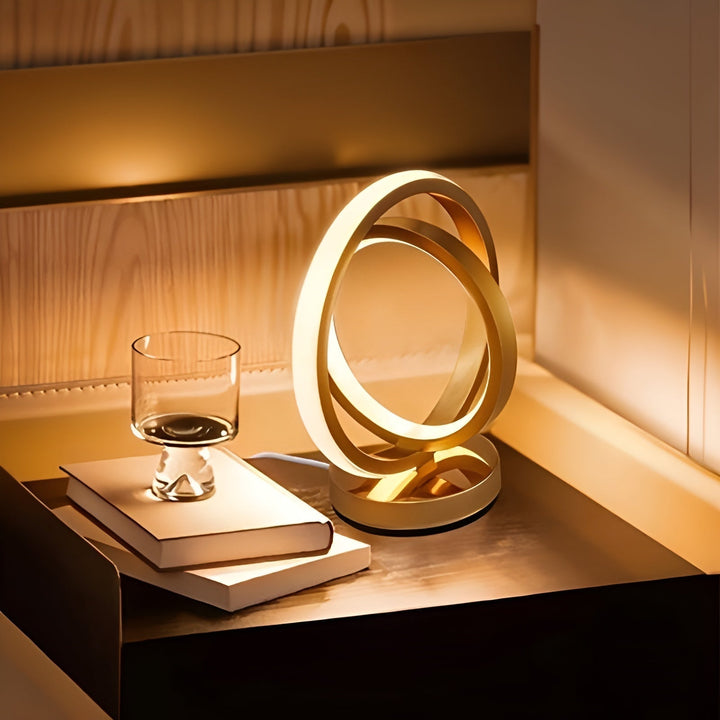 Modern Dimmable Table Lamp - Stylish Metal Design with USB Kalsten
