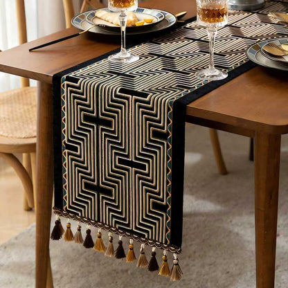 BowLift | European and American - Style Chenille Tablecloth