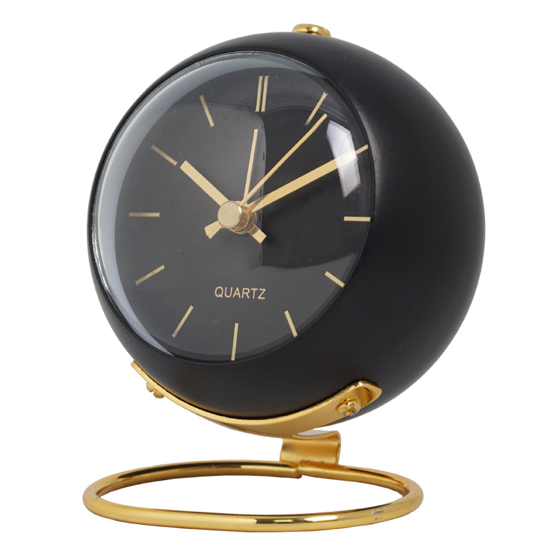 Kalsten | Minimalistic round table clock