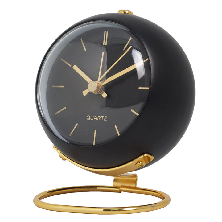 Kalsten | Minimalistic round table clock