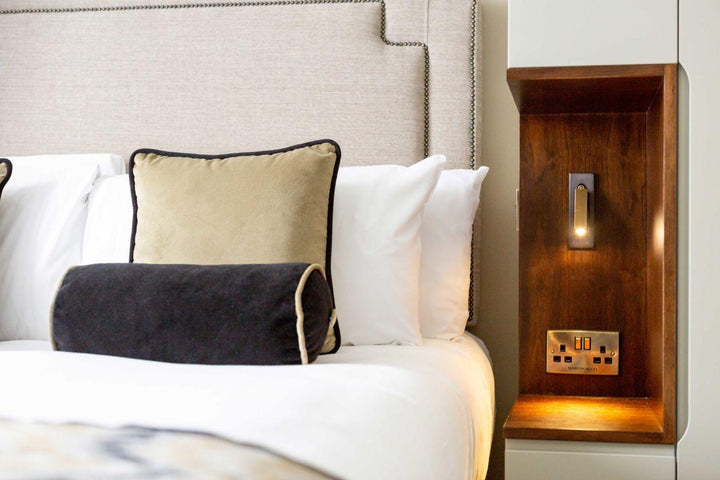 Embedded Bedside Lamp bracket Sconce | Kalsten