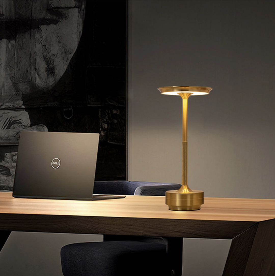 ClarityGlow Luxe Edition | Wireless LED Table Lamp | Kalsten