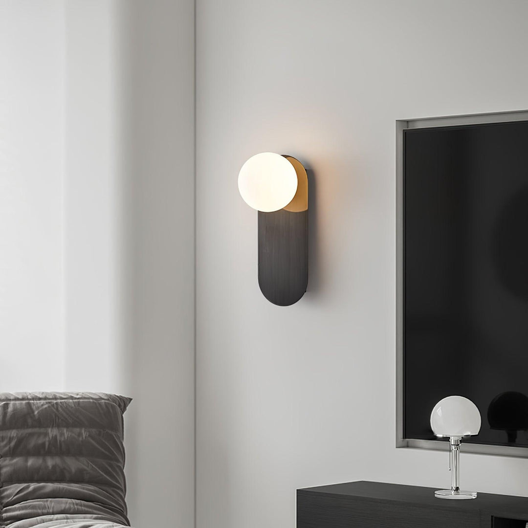 Flat Base Globe Wall-mounted lamp Sconce | Kalsten