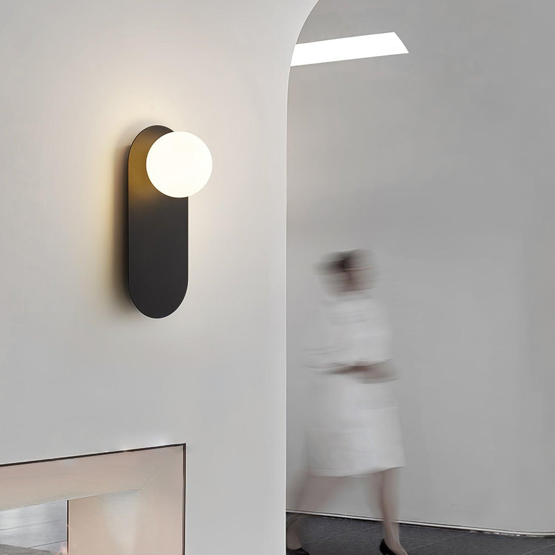 Flat Base Globe Wall-mounted lamp Sconce | Kalsten