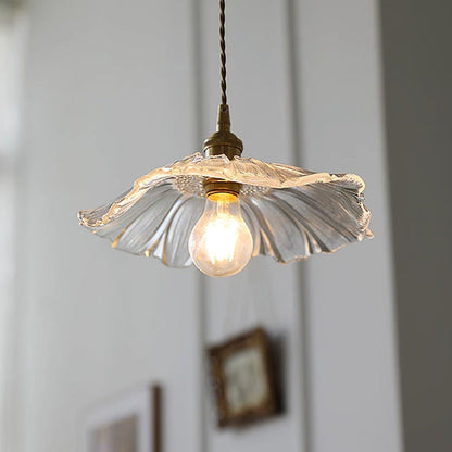 Skanto | Romantic Pendant Lamp with Flower-Shaped Glass Shade