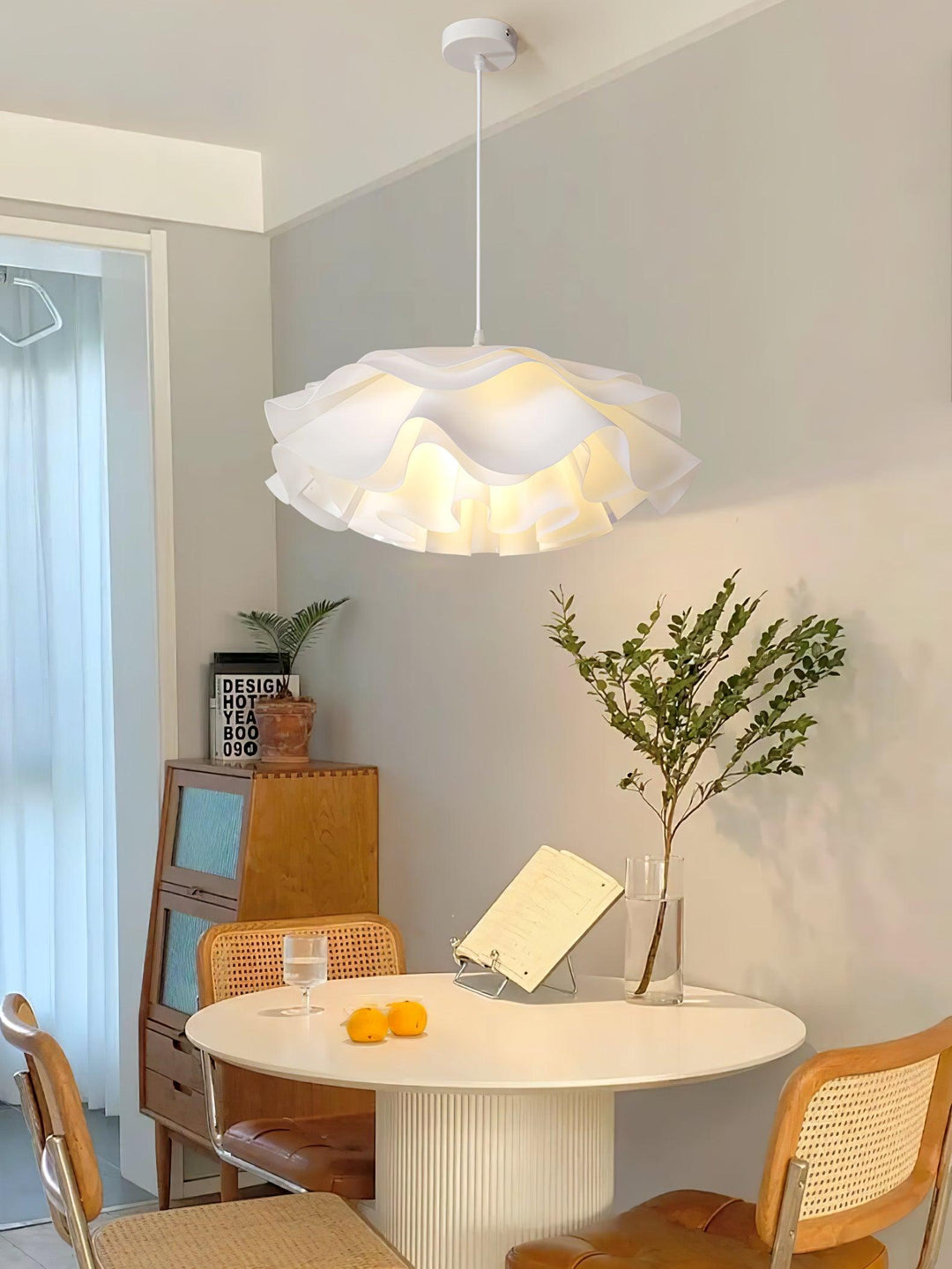 Flower Shaped White Drop light Pendant Lamp | Kalsten