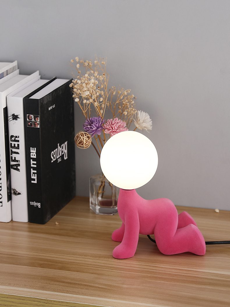 Fluffy Team Table Lamp | Kalsten