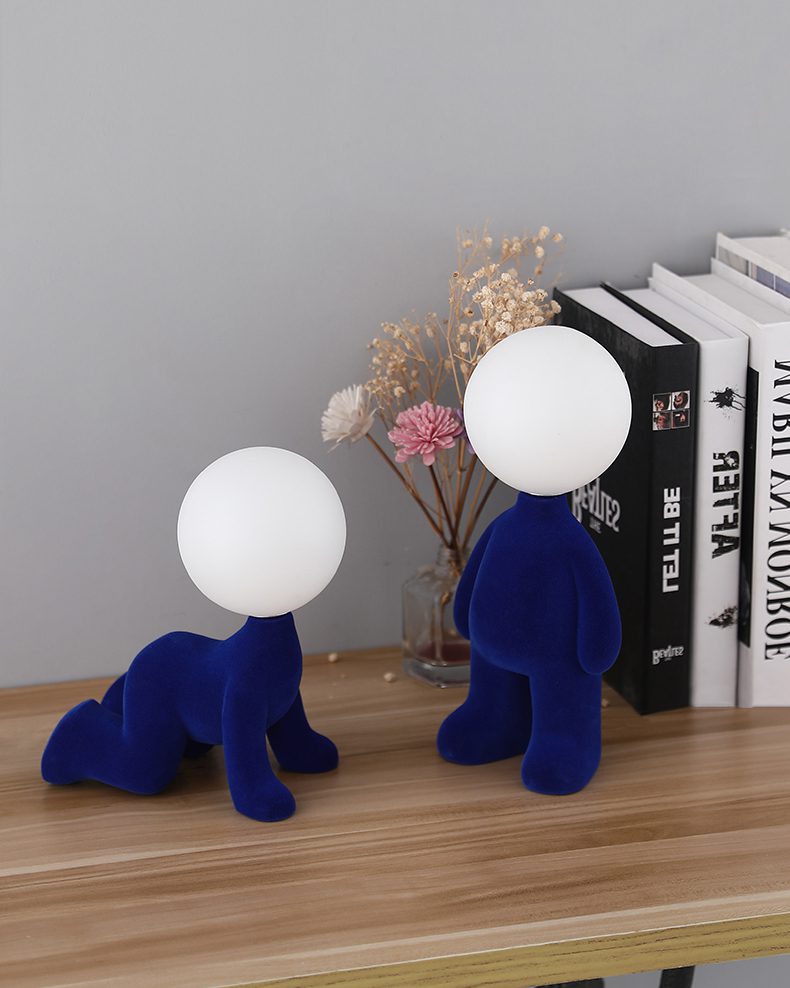 Fluffy Team Table Lamp | Kalsten
