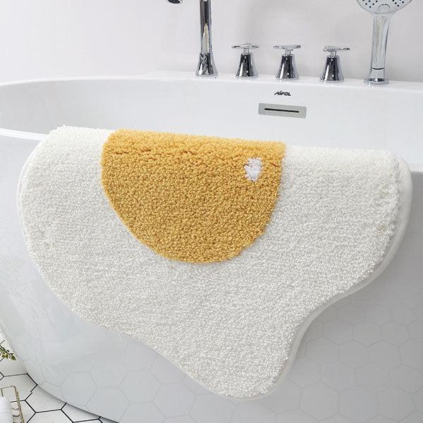 Fried Egg Shaped Rug | Kalsten