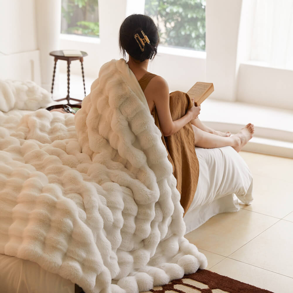 BowLift | Premium Bubble Double Layer Thick Faux Rabbit Fur Blanket