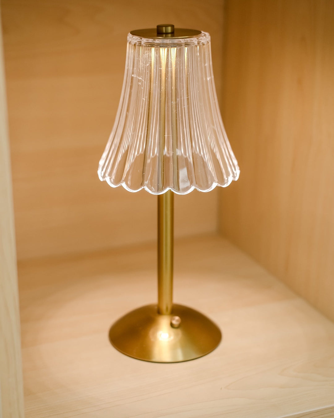 RadiantGold – Elegant Portable Table Lamp | Kalsten