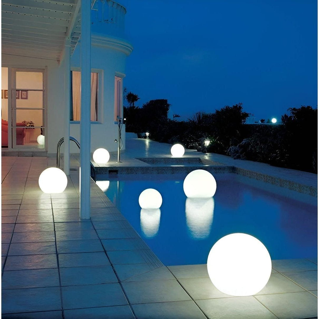GlowBall Light - Waterproof, Color-Changing LED Garden Ball Lamp hi | Kalsten