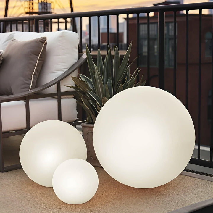 GlowBall Light - Waterproof, Color-Changing LED Garden Ball Lamp hi | Kalsten