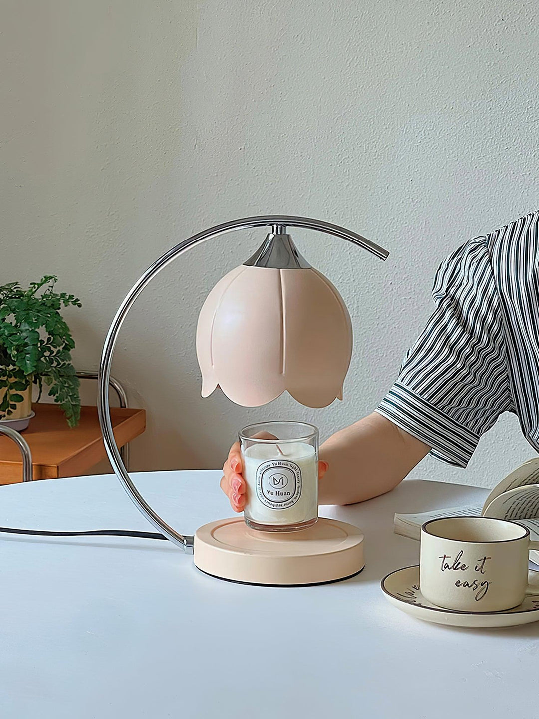 Green Aroma Table Lamp | Kalsten