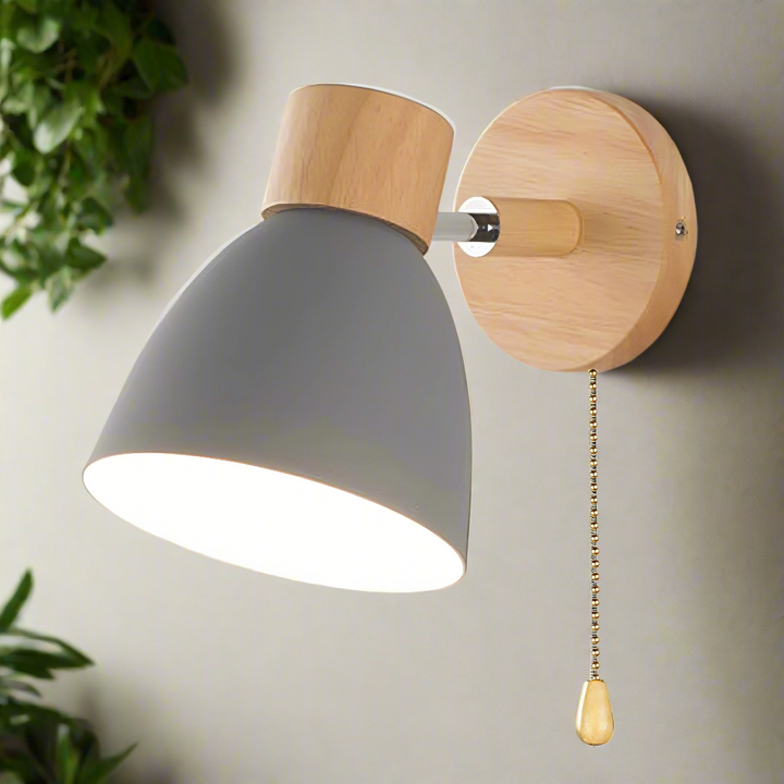 Nordic-modern hanging switch wall lamp made of wood | Kalsten