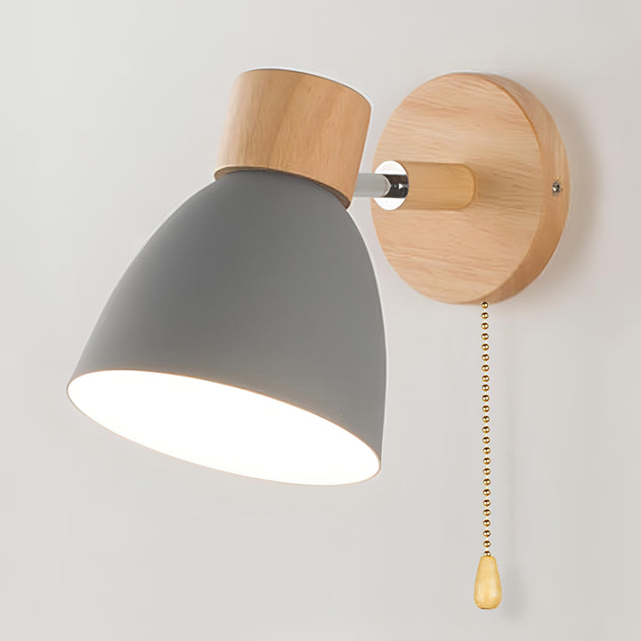 Nordic-modern hanging switch wall lamp made of wood | Kalsten