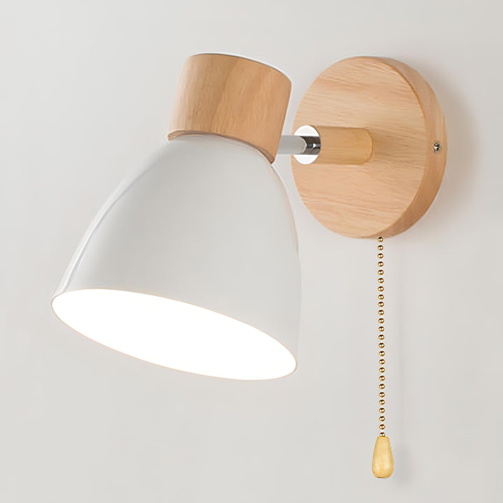 Nordic-modern hanging switch wall lamp made of wood | Kalsten