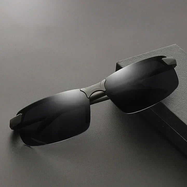 Kalsten | Smart Photochromic Glasses | AutoTint Lens Technology | Blue Light Protection