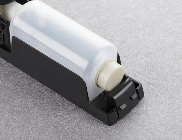Kalsten | Wall-mounted shower dispenser