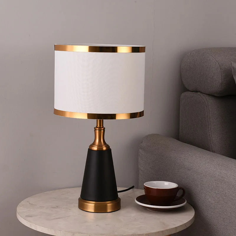 American Bedroom Bedside Table Lamp - Hotel Villa Guest Room Living Room Decorative Table Lamp Gold Iron LED Lamp | Kalsten