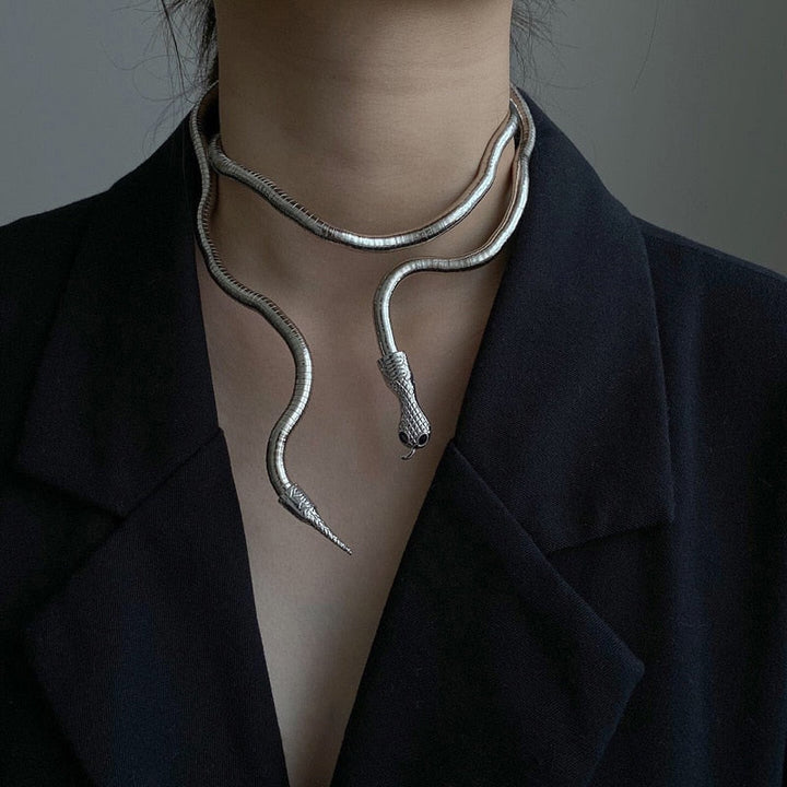 Kalsten | Snake chain - versatile and trendy accessory