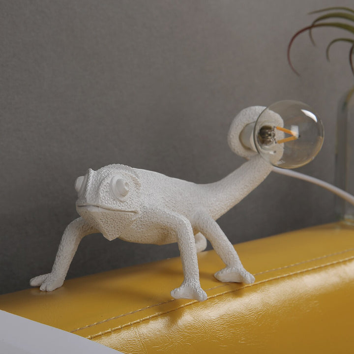 GlowLizard - Resin Lizard Table Lamp | Kalsten
