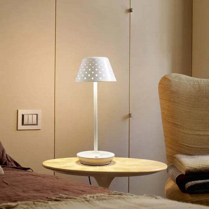LuxeGlow – Portable LED Table Lamp for Modern Interiors Kalsten