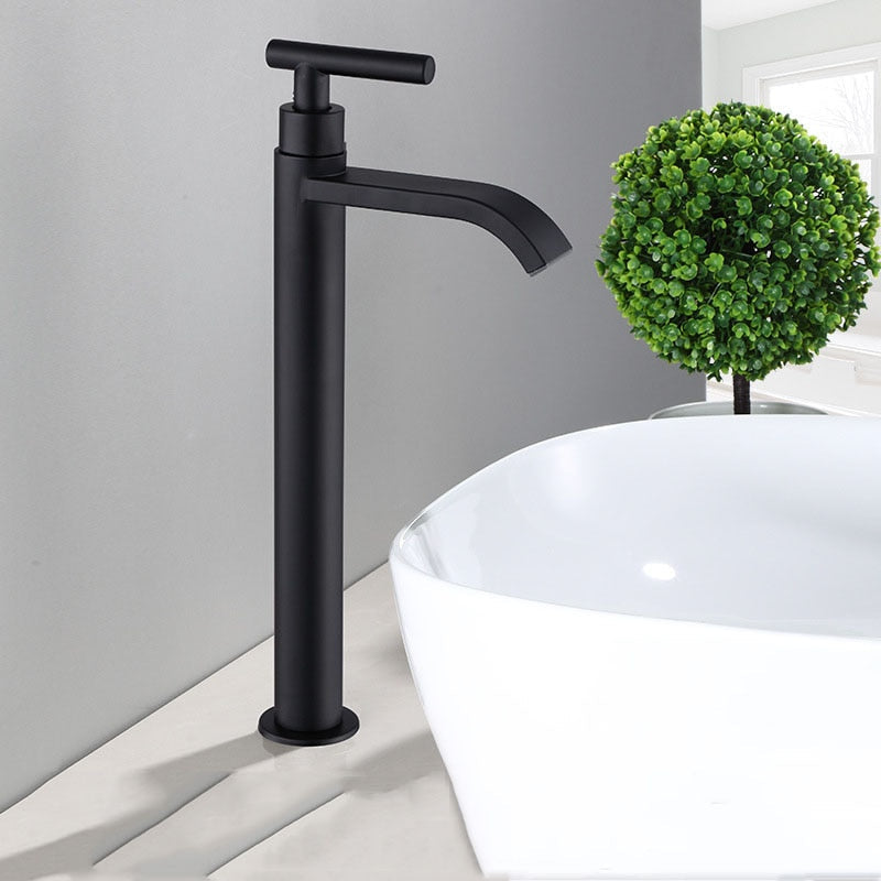 Matte Black Single-Handle Sink Faucet Kalsten