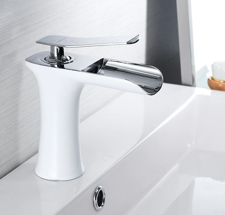 Modern Bathroom Faucet – Elegant Design