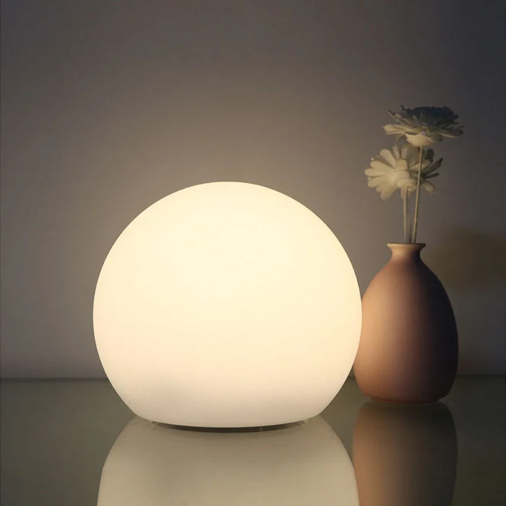 GlowSphere – Table lamp with modern worldly charm | Kalsten