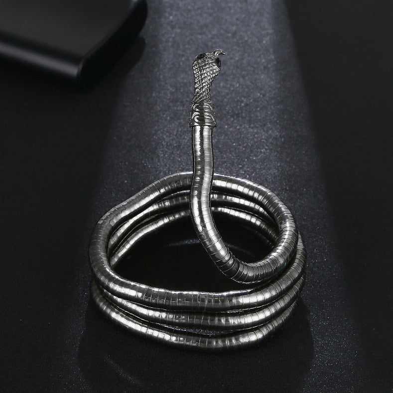 Kalsten | Snake chain - versatile and trendy accessory