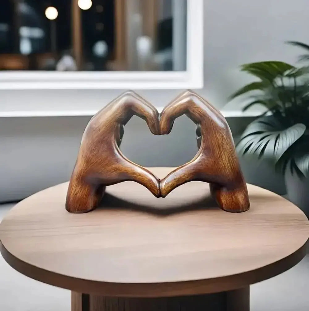 Kalsten | Handcrafted heart sculpture with modern wood grain