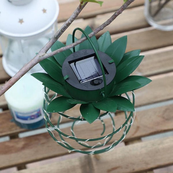 Kalsten | Pineapple-Shaped Solar Lamp - SolarPine