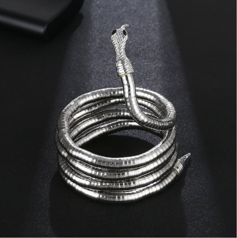 Kalsten | Snake chain - versatile and trendy accessory