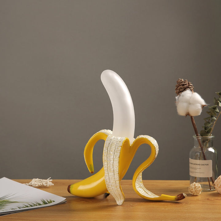 GoldenBanana - Elegant Art Deco Table Lamp | Kalsten