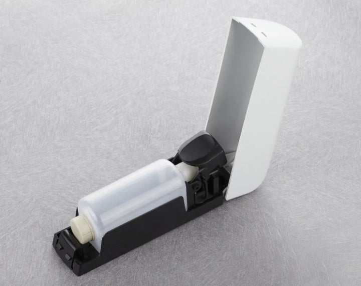 Kalsten | Wall-mounted shower dispenser