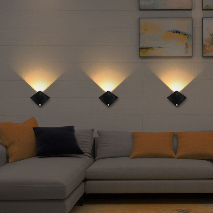 Motion Sensor Wireless Indoor Wall Lamp | Kalsten